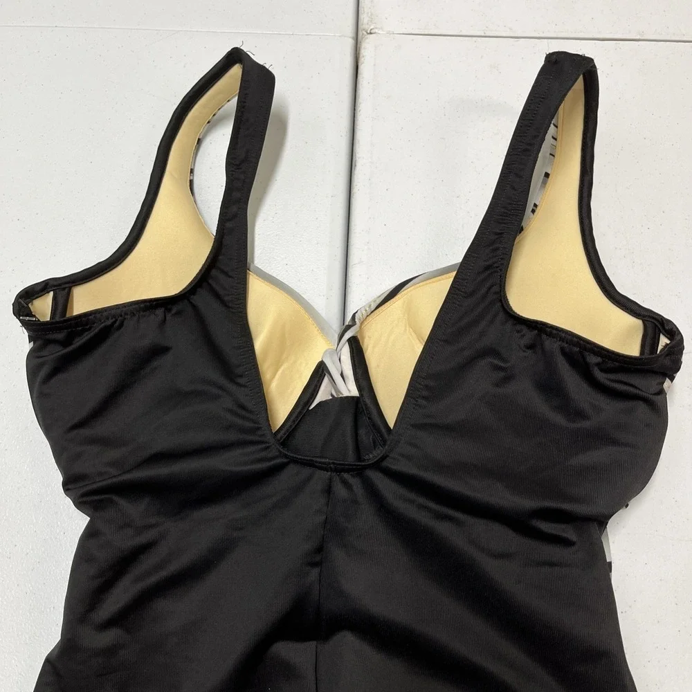 Miraclesuit Swimsuit Black Metallic Striped Crossover Bodice Size 14 Slimming